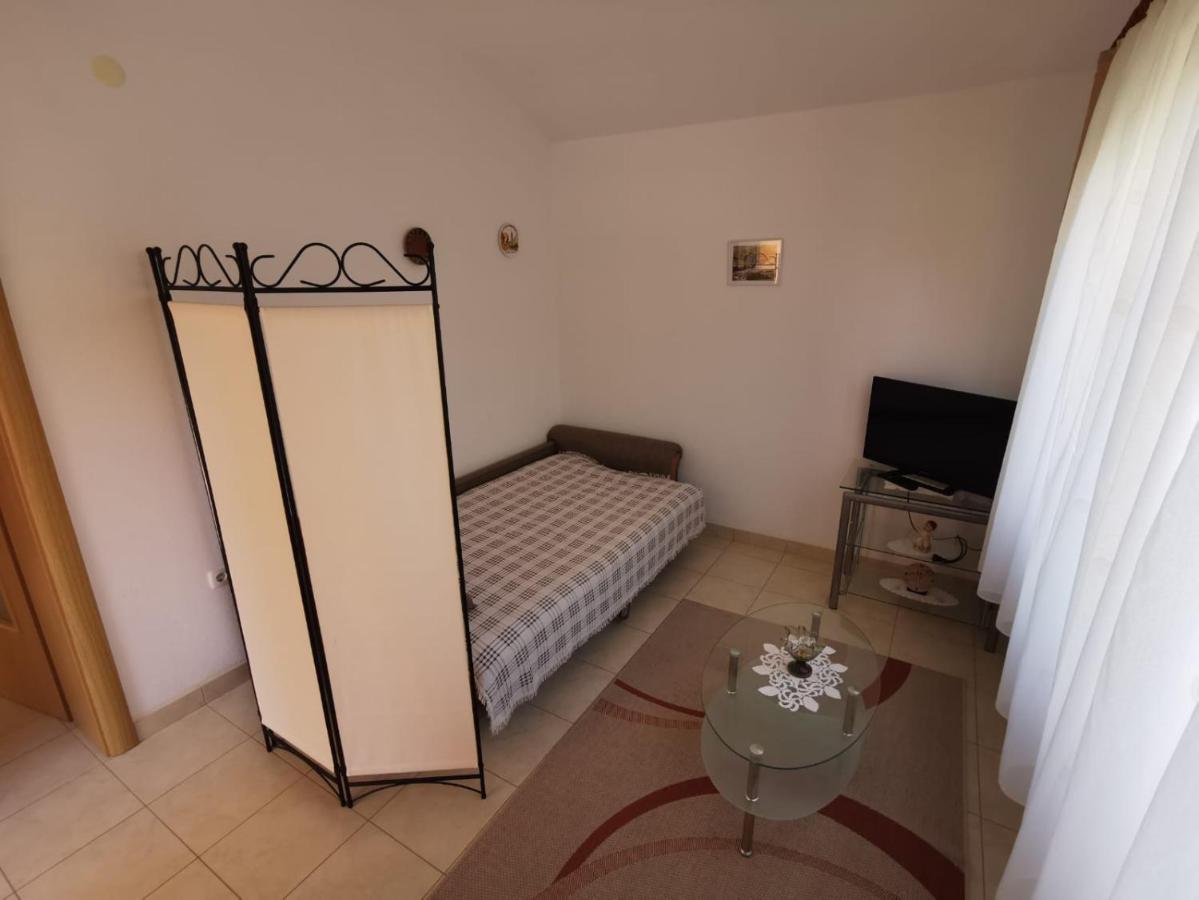 Apartman Zora Podstrana Eksteriør billede
